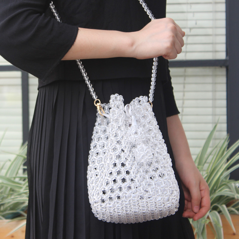 Spring and Summer 2019 New Crystal Bead-wrapped Water Barrel Handbag Retro-vintage Transparent Slant Bag Handbag